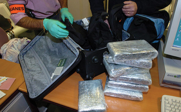 Guyane: 1.260 kg de cocaïne interceptés par les douanes en 2021