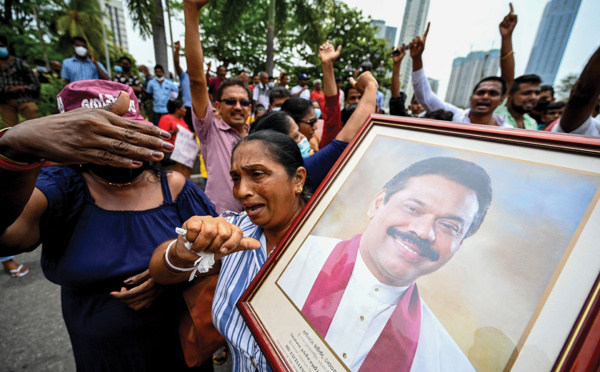 Sri Lanka: démission du Premier ministre après des violences, cinq morts, près de 200 blessés