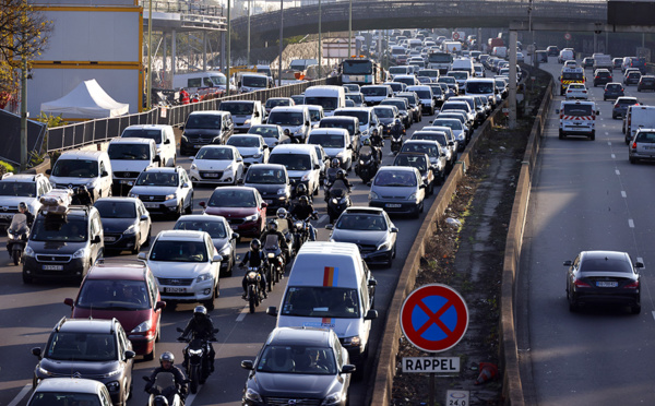 Paris: Hidalgo lance sa bataille du périphérique