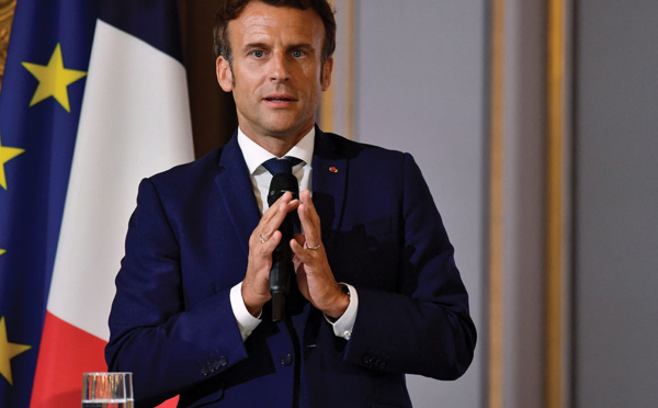 France: Macron sous pression pour aller enfin en Ukraine