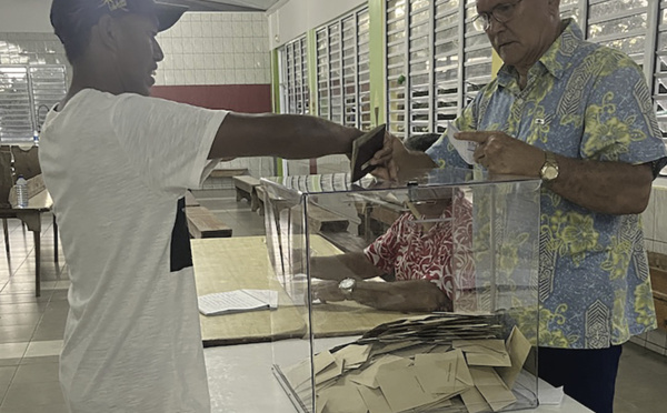 Brotherson et Tumahai au coude-à-coude à Huahine