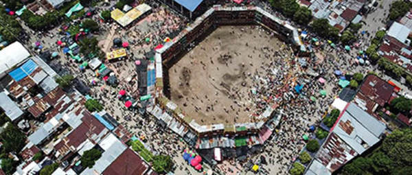 Colombie: quatre morts, des centaines de blessés dans l'effondrement d'une arène