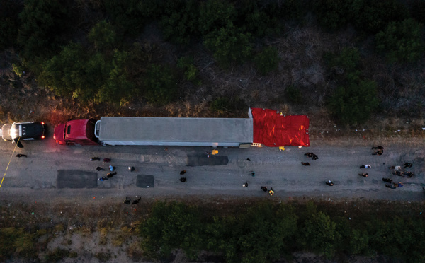 Les Etats-Unis horrifiés par la mort d'une cinquantaine de migrants dans un camion surchauffé au Texas