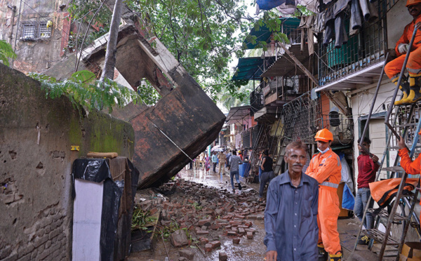 Inde: au moins 19 morts dans l'effondrement d'un immeuble