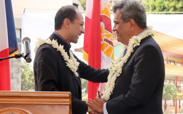 Richard Jimmy Chenoux, gardien du temple Kanti, fait chevalier de l’Ordre de Tahiti Nui