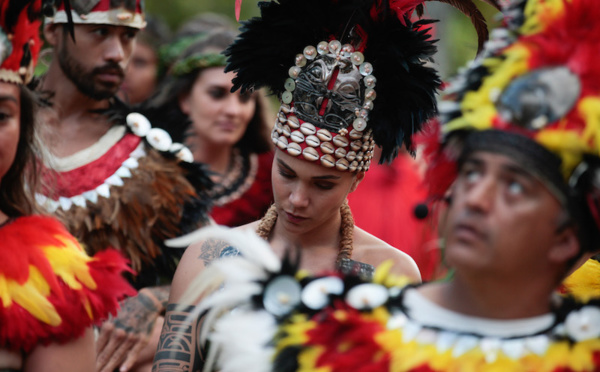 ​"Pi'i fenua ou l'appel de la terre" envoûte le marae Arahurahu