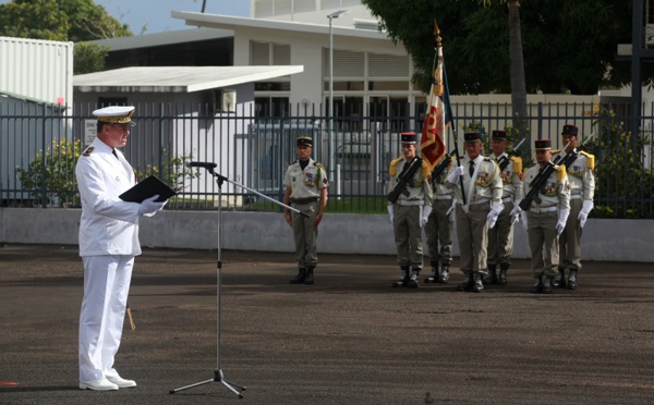 Le contre-amiral Geoffroy d'Andigné prend la tête des Forces armées en Polynésie française