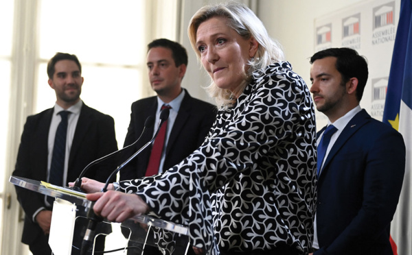 Le Pen réclame l'abandon des sanctions contre la Russie, qui "ne servent à rien"