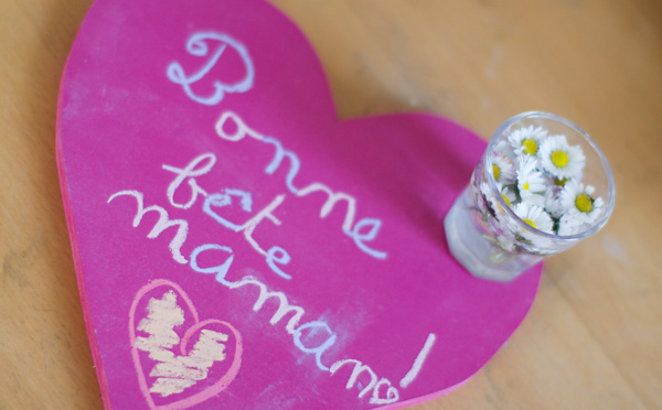 Bonne Fête maman: petits poèmes et grands messages d'amour