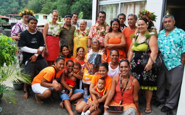 Fête des mères : Le maire de Pirae a effectué le traditionnel tere oro’a mama