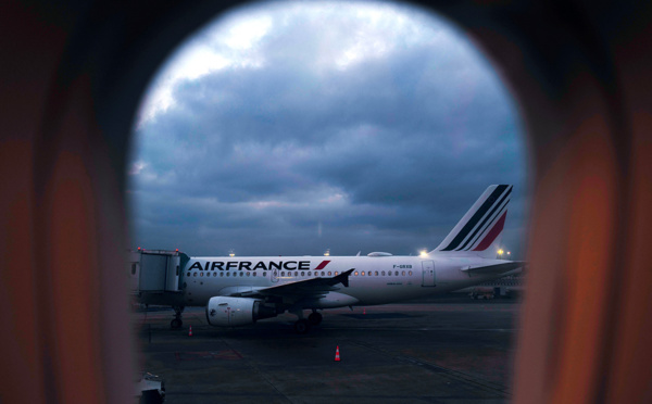 Deux pilotes d'Air France suspendus après une altercation dans le cockpit