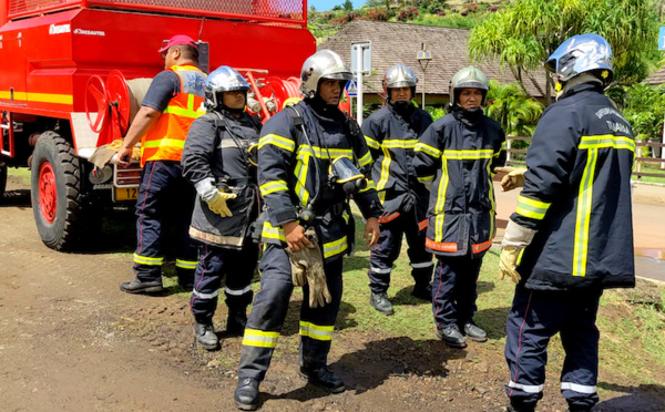 Onze pompiers marquisiens formés à Nuku Hiva