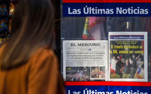 Les Chiliens ont massivement dit "non" à une nouvelle constitution