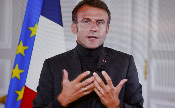 Macron appelle les Français à participer au CNR "contre tous les blocages"