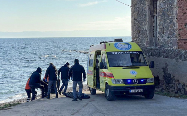 Grèce: au moins 18 morts dans deux naufrages de bateaux de migrants