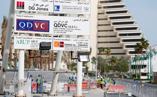 Chantiers au Qatar: une filiale de Vinci convoquée par la justice française "en vue d'une éventuelle mise en examen"