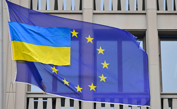 UE: la Commission propose une aide de 18 milliards d'euros pour l'Ukraine en 2023