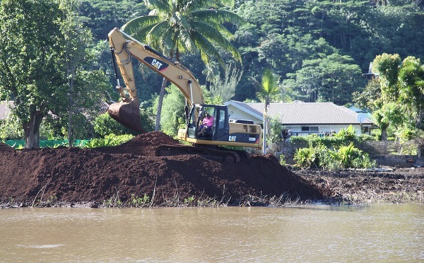 A Moorea, des monceaux de terre qui menacent le lagon