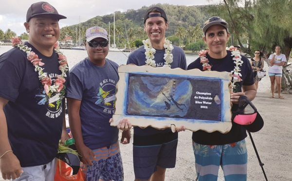 Les Black fins 2 remportent la Blue water de Raiatea, Heke s'adjuge le titre