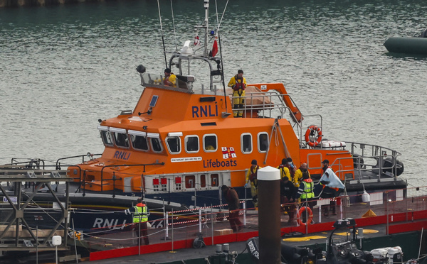 Migrants dans la Manche : au moins quatre morts dans un naufrage