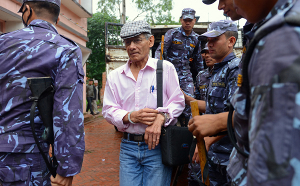 Népal: la justice ordonne la libération du tueur en série français Charles Sobhraj dit "Le Serpent"