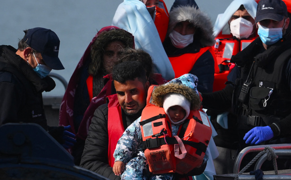 Plus de 45.000 traversées illégales de la Manche en 2022, nouveau record