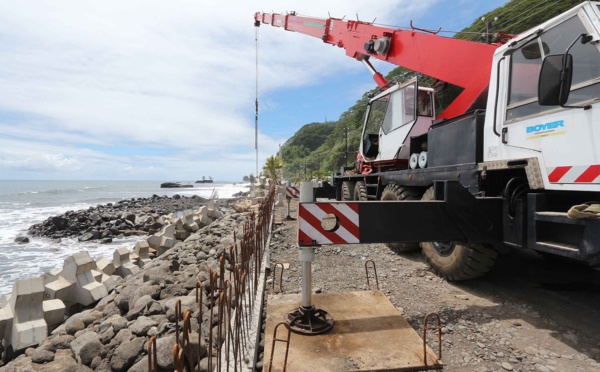 Travaux à Papenoo : financement Pays-UE pour le talus de protection de la route