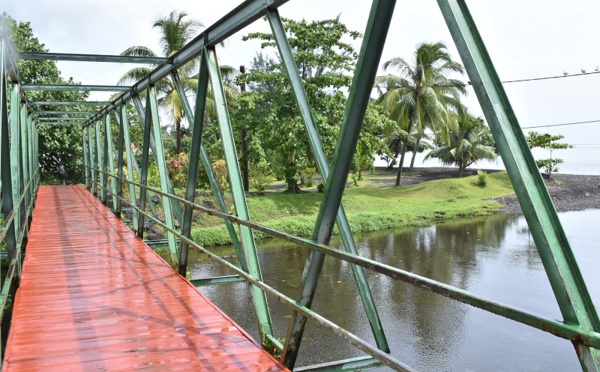 13 mois de travaux pour la passerelle de Teahupo’o