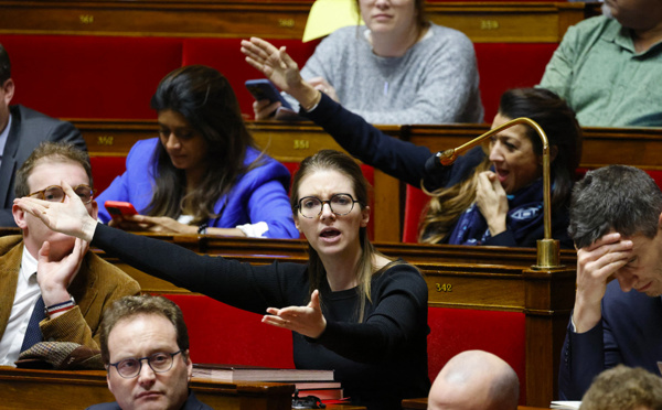 Retraites: Aurore Bergé demande de protéger les députés de la majorité