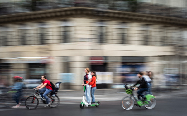 Paris dit non et bientôt adieu aux trottinettes en libre-service