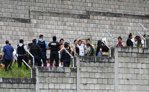 Honduras: le bilan de la rixe dans une prison pour femmes réévalué à 46 morts