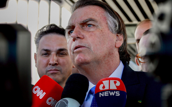 L'ex-président Bolsonaro jugé au Brésil, son avenir politique menacé