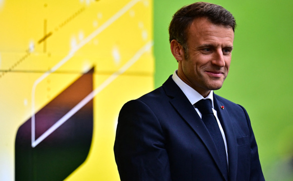 Emmanuel Macron entretient le flou avant le 14 juillet