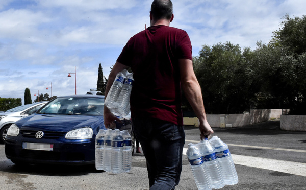 Sécheresse: près de 120 communes privées d'eau potable en France, selon Béchu