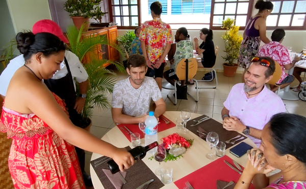 ​Nuku Hiva - Le restaurant d’application fait un hit