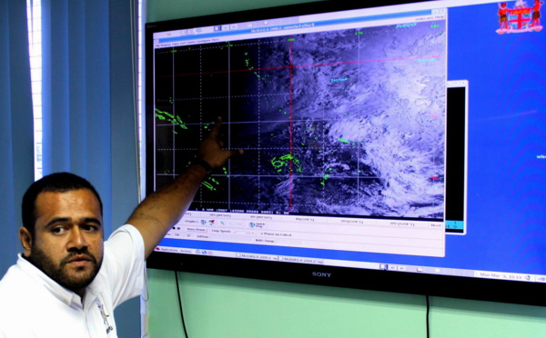 L’inquiétant cyclone « Pam » se forme entre Fidji et Vanuatu