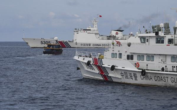 Manille accuse des navires chinois d'avoir "intentionnellement" percuté des bateaux philippins