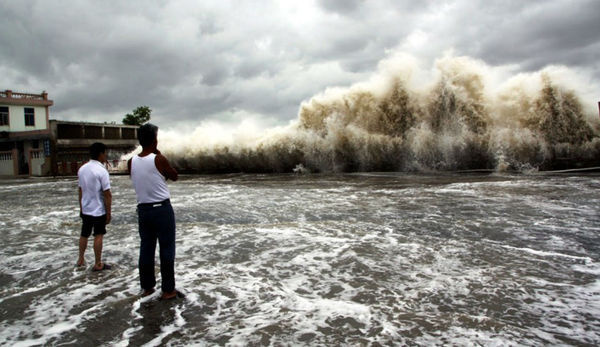 Dans le Pacifique, le super-typhon Maysak fait cinq morts
