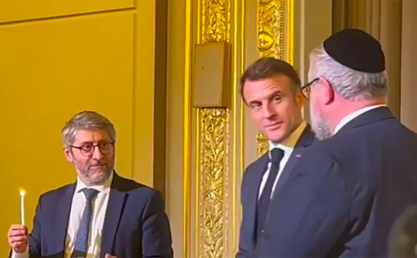 Macron accusé d'atteinte à la laïcité après avoir célébré Hanouka à l'Elysée