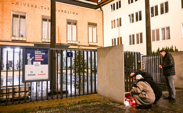 Quatorze morts dans une fusillade à Prague, l'assaillant retrouvé mort