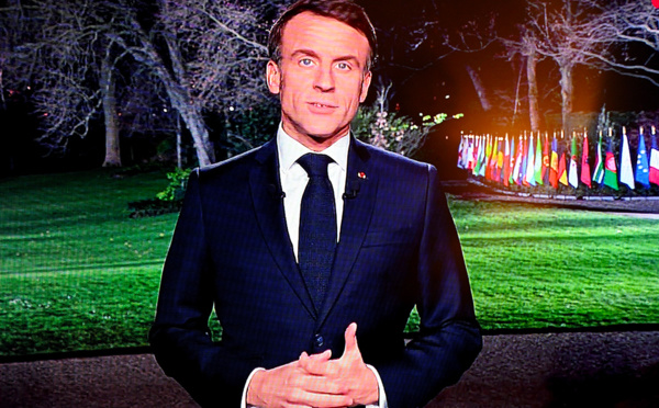 Macron promet de faire de 2024 une "année de détermination"