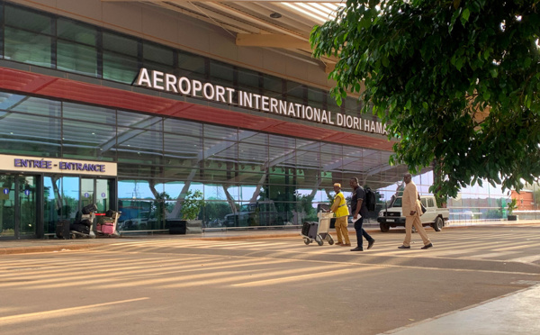 Des compagnies aériennes décident de ne plus embarquer de Français vers le Niger