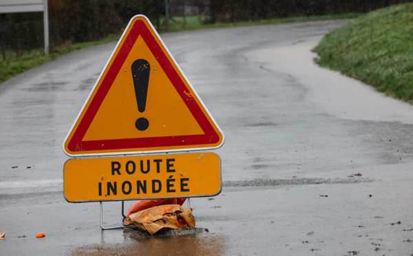 Alerte aux crues dans le sud-ouest, un hôpital inondé en Gironde