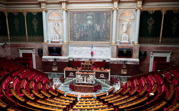 Après le séisme de la dissolution, les grandes manoeuvres ont commencé face au RN