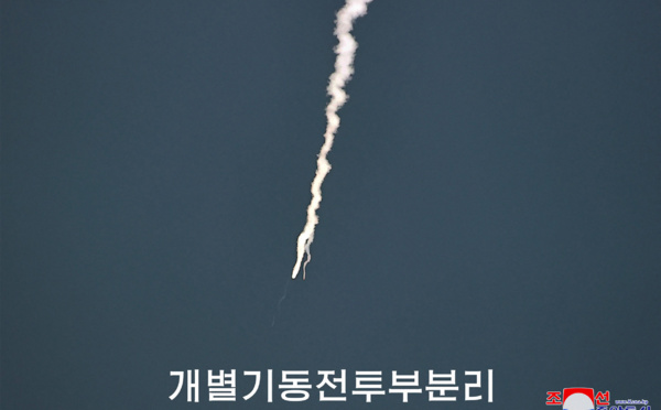 Pyongyang affirme avoir réussi un tir de missile à têtes multiples