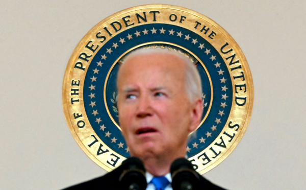 Flambée d'angoisse sur la santé de Biden, la Maison Blanche essaie de contenir l'incendie