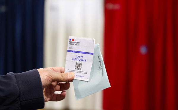 Législatives: les Français se mobilisent massivement, participation record depuis 1981