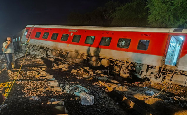 Inde: un train de passagers déraille, au moins deux morts et 24 blessés