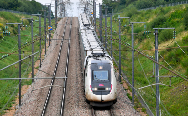 SNCF: la ligne LGV Sud-Est à l'arrêt, 80.000 voyageurs affectés