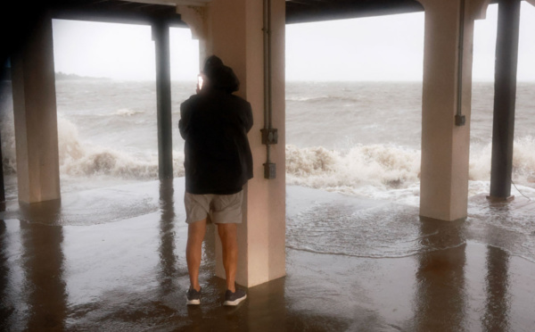 L'ouragan Debby a touché terre en Floride, menace d'inondations "catastrophiques"